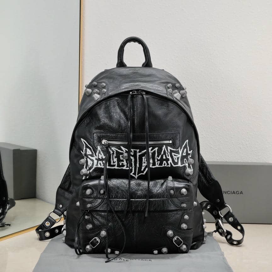 1 Backpack-18